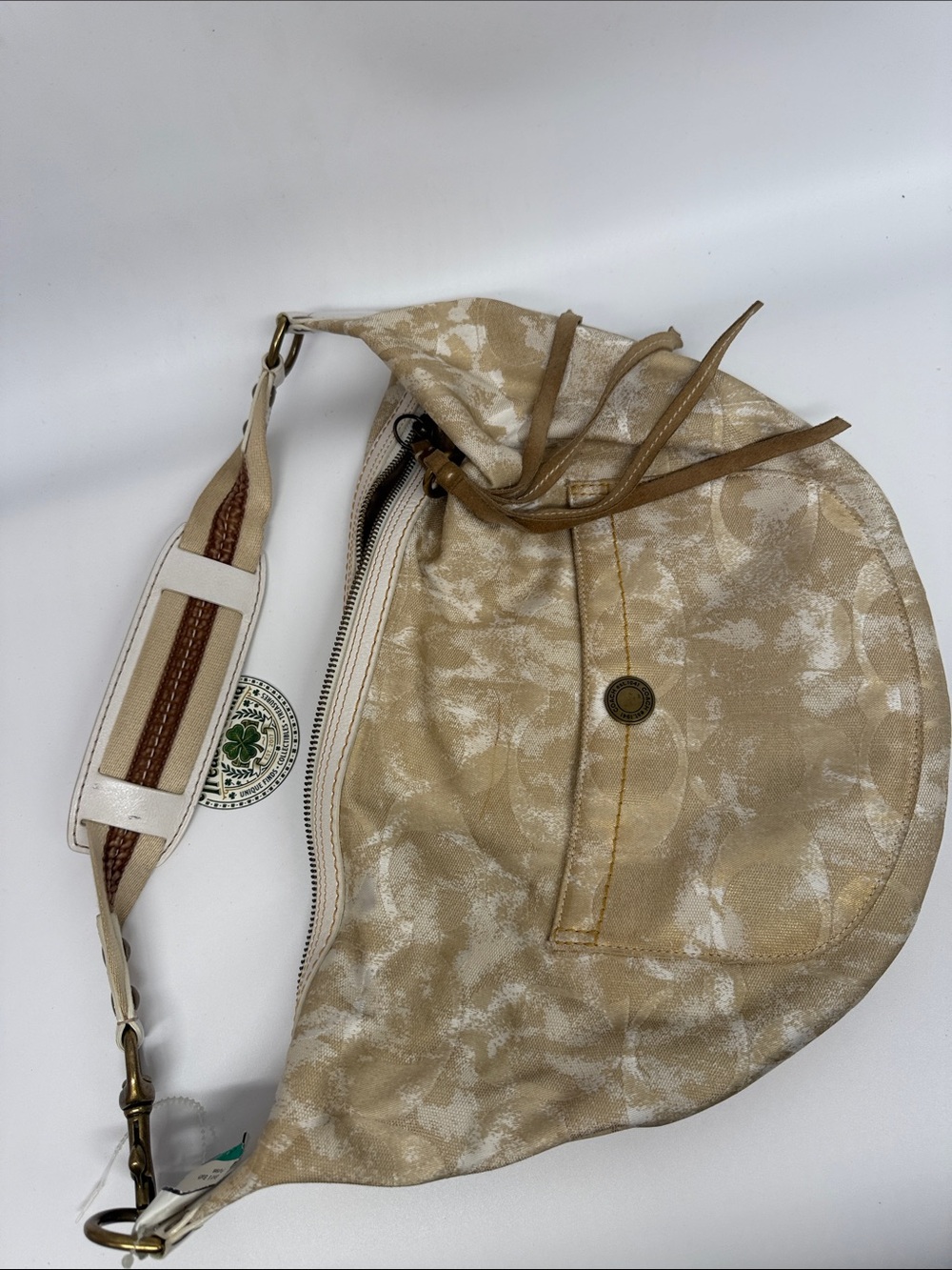 Vintage cream and tan Coach - Picture 13 of 17